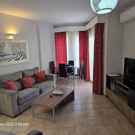 Benal Beach Apartments มาลากา ภายนอก รูปภาพ