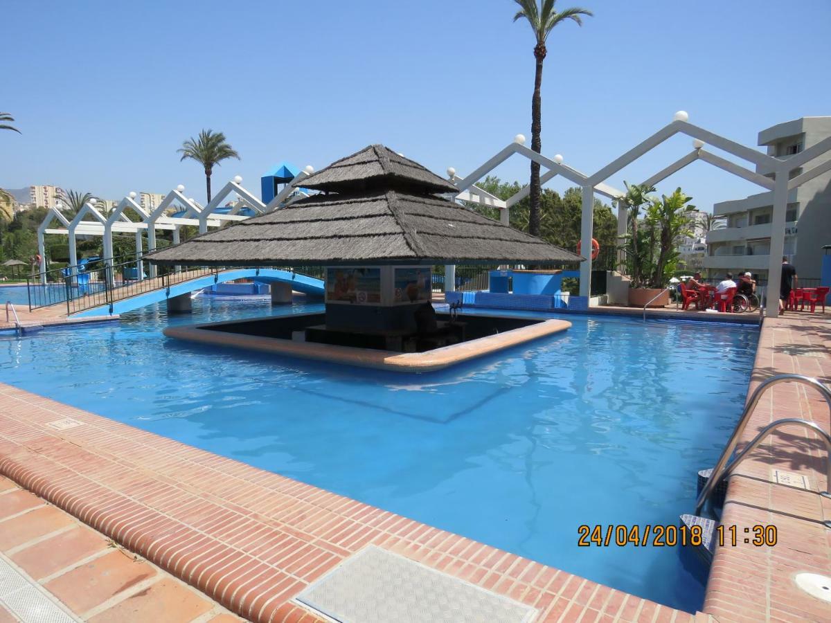 Benal Beach Apartments มาลากา ภายนอก รูปภาพ