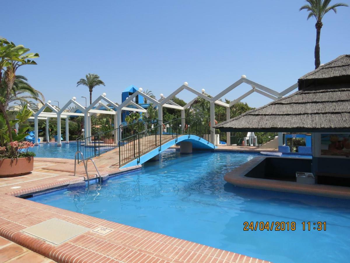 Benal Beach Apartments มาลากา ภายนอก รูปภาพ